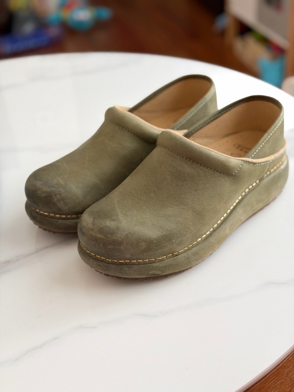 Dansko Platform Pro Clogs ✨